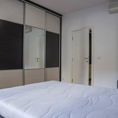 Rental of a 2-room apartment near the Temple of Saint Sava, 56 m², Vračar, Belgrade, Serbia